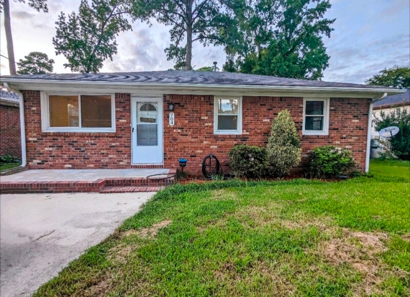 Foto principal - 704 Osborn Ave