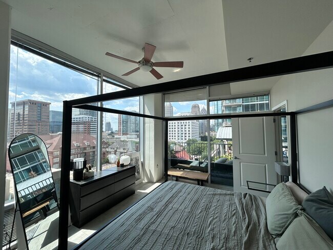 Foto del edificio - 923 Peachtree St NE