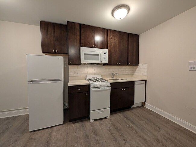 Foto del edificio - 5417 N Kenmore Ave