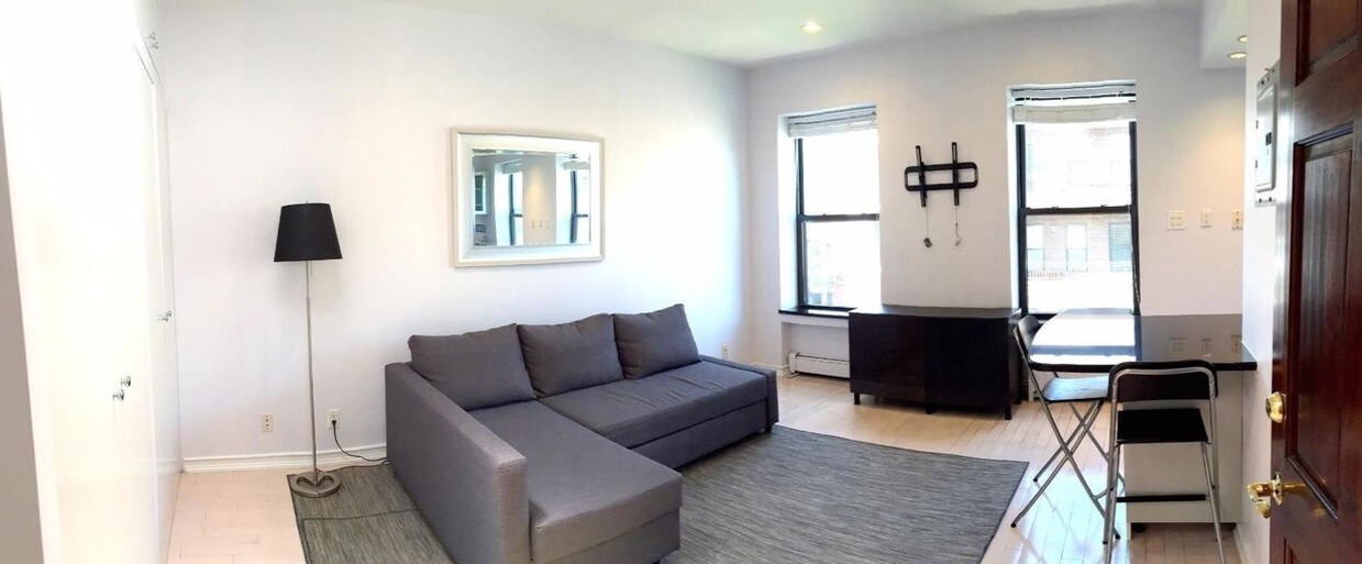 Foto principal - 117 Milton St
