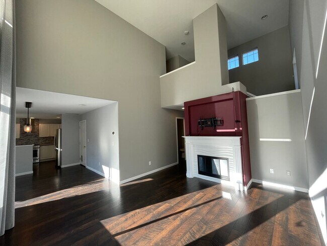 Building Photo - SW Beaverton Beautiful ~ 3 Beds 2.5 Baths ...