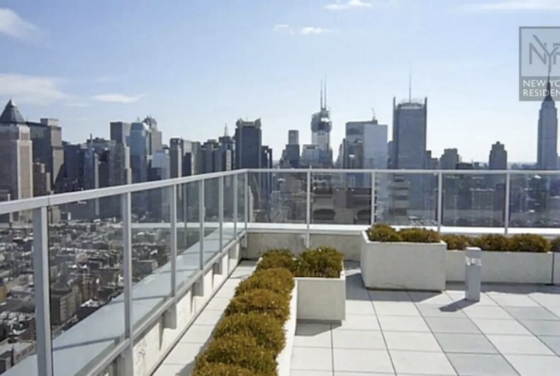 Primary Photo - 645 W 42nd St