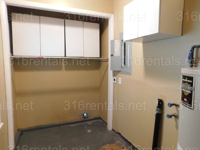 Foto del edificio - $1000 - 3 bed 1 bath - Single Family Home