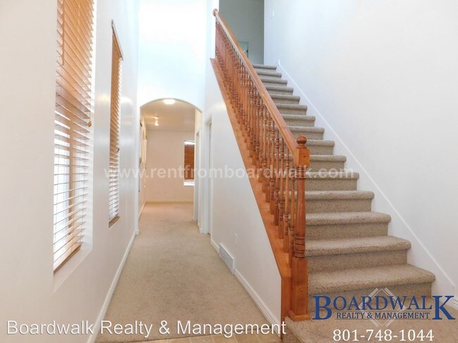 Building Photo - 7071 Cottage Point Dr