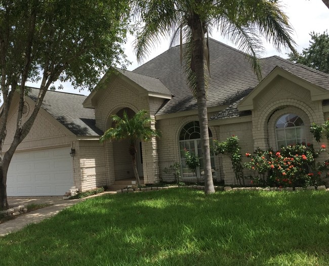 Simply Gorgeous!!! - 10212 N 12th St