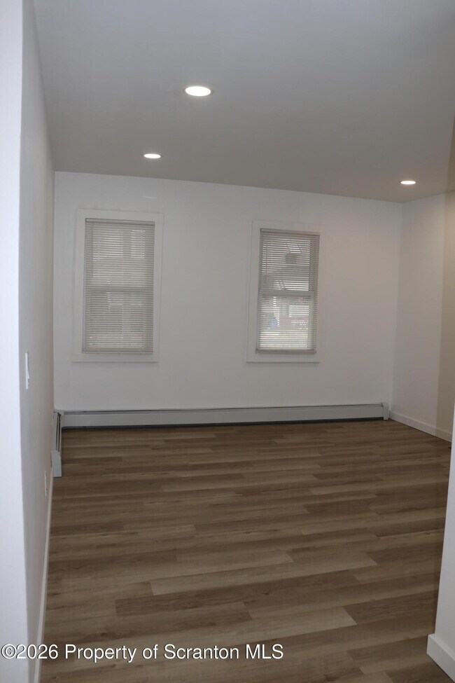 Foto del edificio - 710 W Lackawanna Ave