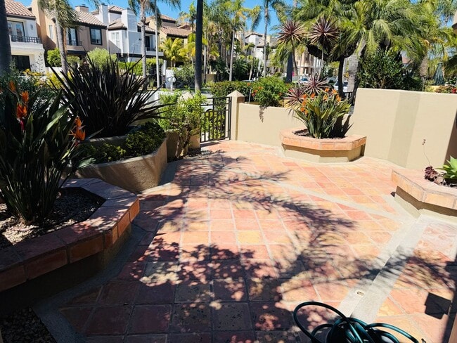 Building Photo - Elevated Coastal Living in Downtown Huntington Beach with Private Rooftop Retreat