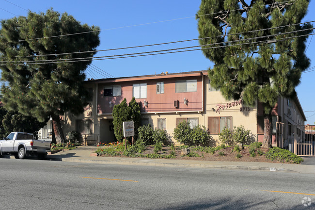 Building Photo - Rosemont Apartments