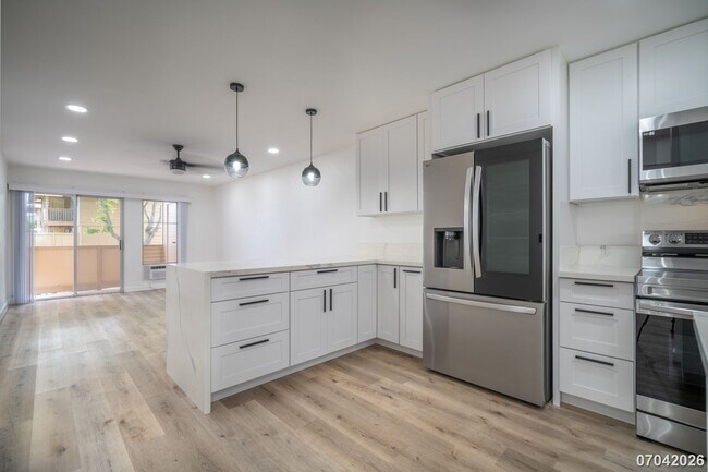 Foto del edificio - Rarely available ground floor townhome unit! 2 bdrm/2 bath/1 parking at Waiau Gardens Villa in Pe...