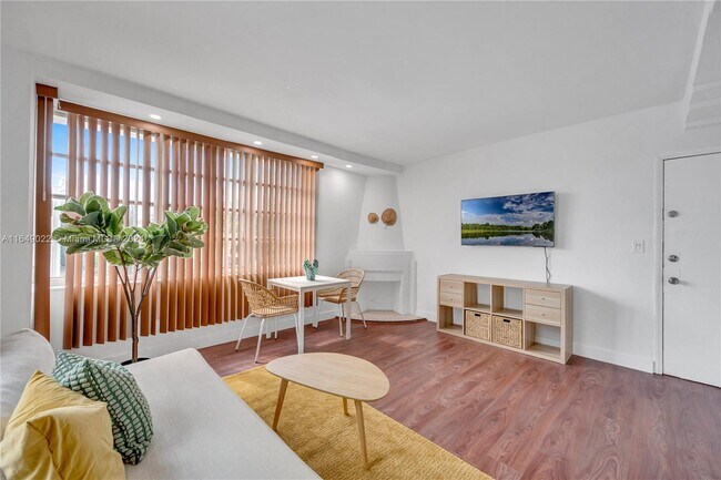 Foto del edificio - 1525 Meridian Ave