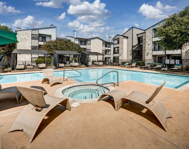 Building Photo - Retreat at Barton Creek