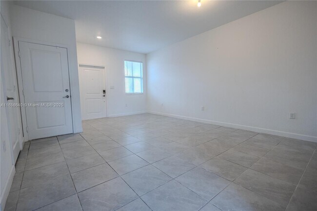Foto del edificio - 12581 NW 23rd Pl