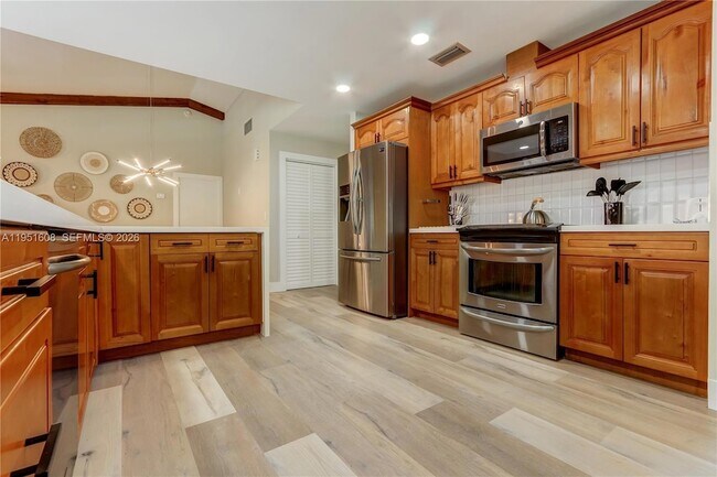 Building Photo - 1130 NW 78th Terrace