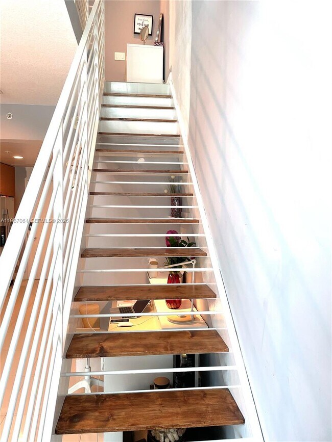 Foto del edificio - 60 SW 13th St