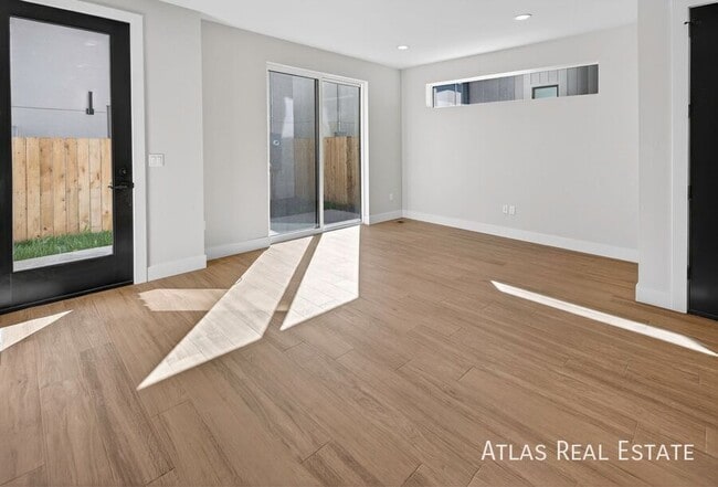 Foto del edificio - 830 Cherry St