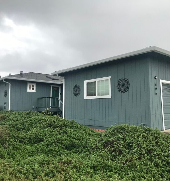 Building Photo - 496 Lavell Ct