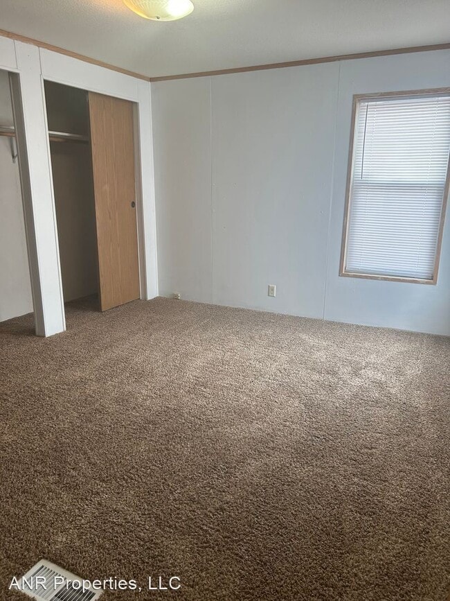 Building Photo - 2 br, 1.5 bath House - 330 W Chubbuck Rd, ...