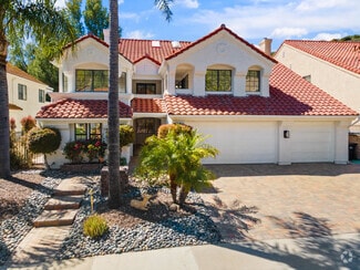 Building Photo - 6143 Lake Lindero Dr