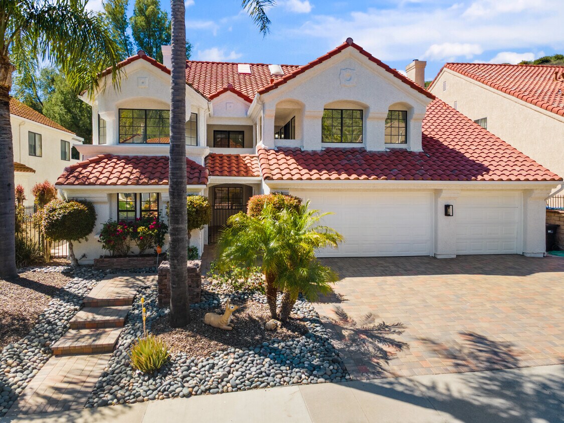 Primary Photo - 6143 Lake Lindero Dr
