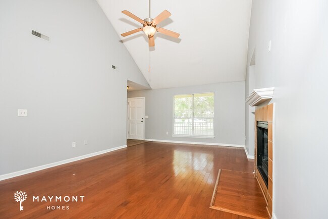 Foto del edificio - 105 White Pine Ct
