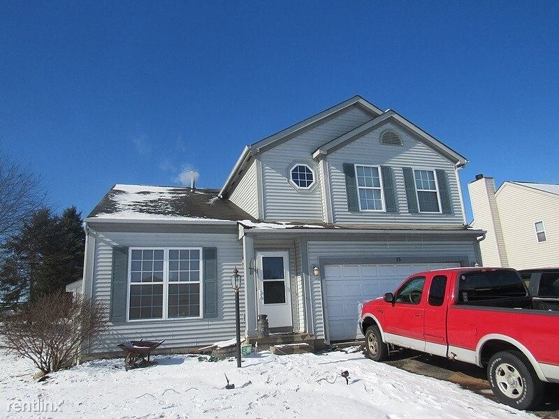 4 br, 2.5 bath House 25 Purple Finch Loop House Rental in Pataskala