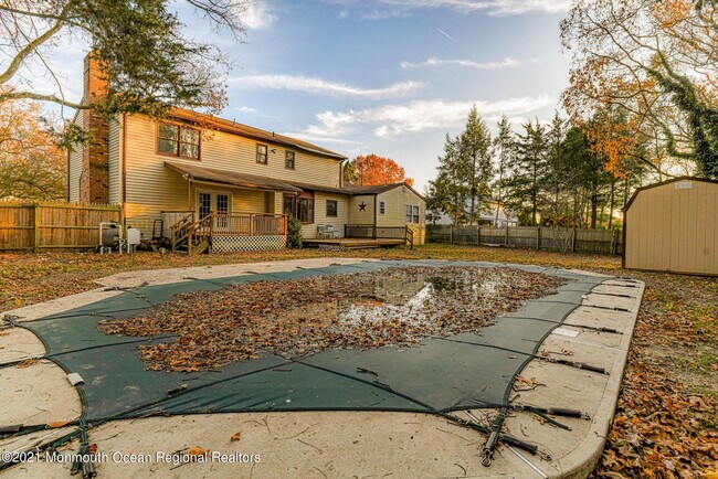 Foto del edificio - 16 Spicy Pond Rd