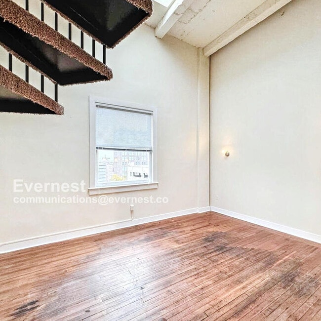 Foto del edificio - 525 E Grace St