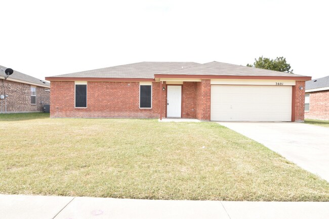 Foto del edificio - 3601 Selena Dr