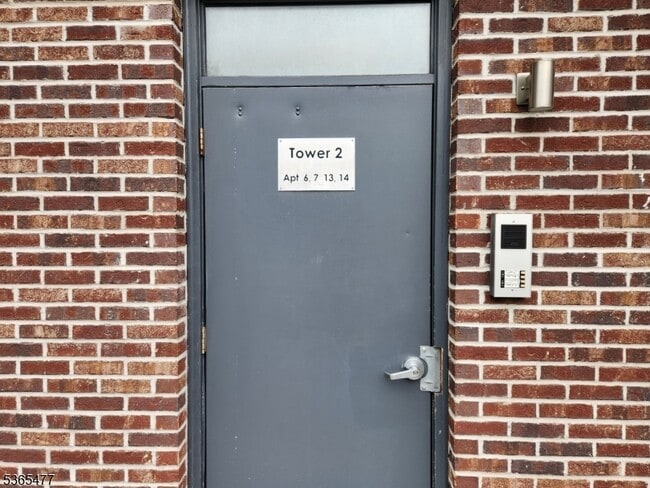 Building Photo - 59 Willet St