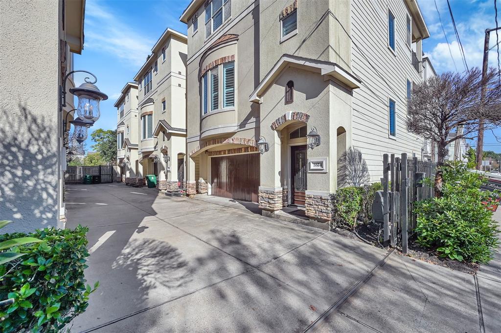 Foto principal - 3324 Chenevert St