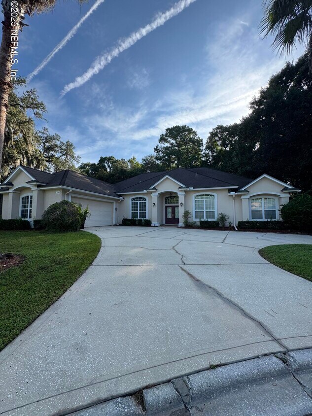 Foto principal - 2580 Heather Oaks Ct