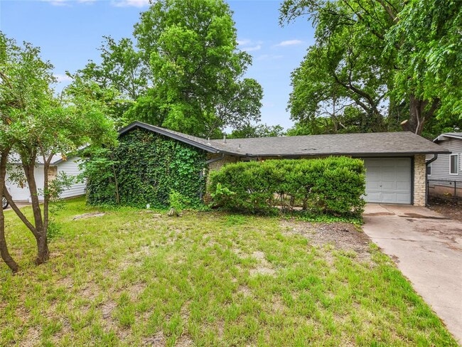 Building Photo - 8711 Bridgeport Dr