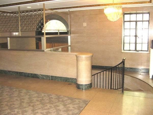 Secure Entrance / Foyer - 1212 Delaware Ave