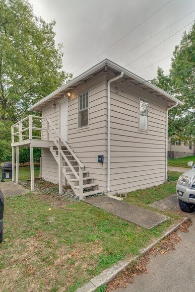 Foto del edificio - 2237 Blair Blvd