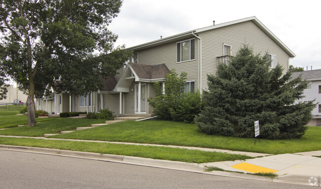 Building Photo - Riverstone Townhomes