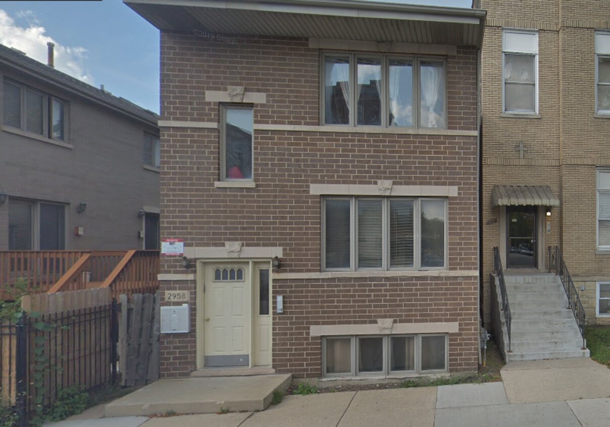 Primary Photo - 2958 S Archer Ave