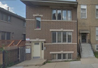 Building Photo - 2958 S Archer Ave