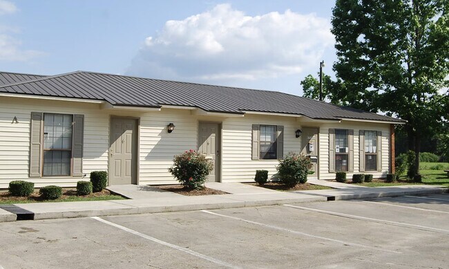 Foto del edificio - 9 Camellia Dr