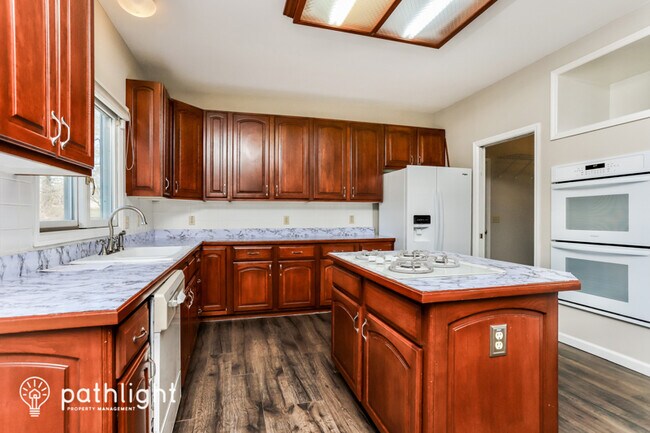 Building Photo - 510 Meadow Chase Drive