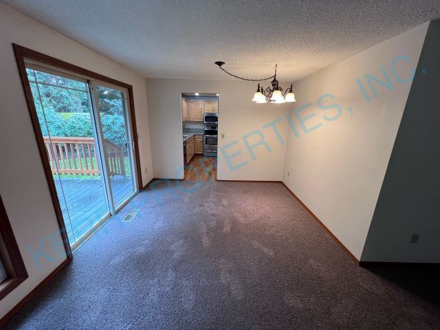 Foto del edificio - 2650 SW Meyers Dr