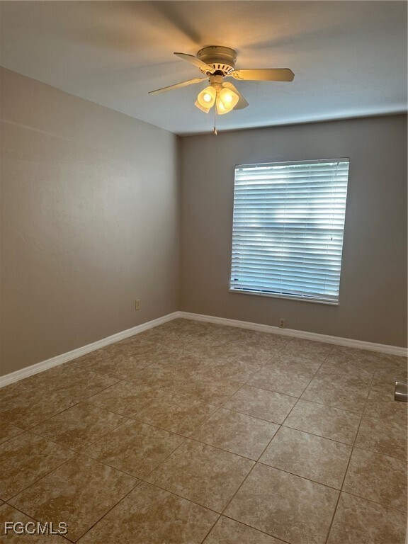 Foto del edificio - 13120 Langton Ct