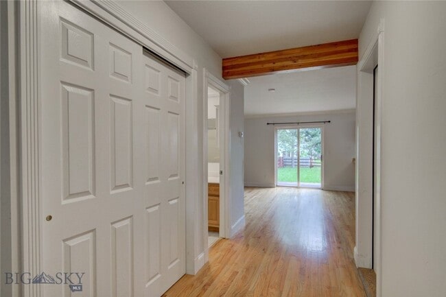 Building Photo - 3 bedroom 2 bath townhome in Bozeman!