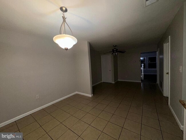 Building Photo - 25 Corona Ct