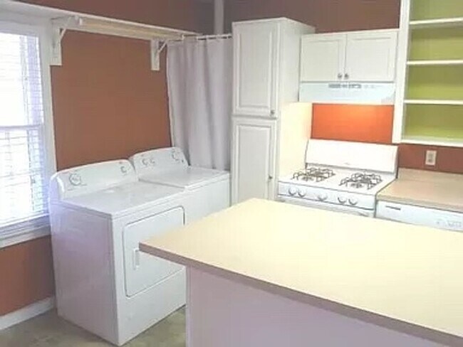 Foto del edificio - Cute Home, Great Price!