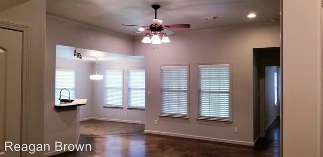 Building Photo - 3 br, 2 bath House - 407 Mills Park Rd.