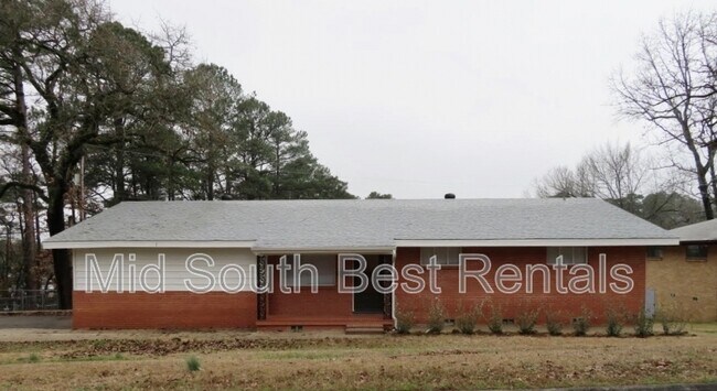 Foto del edificio - 1 Broadmoor Dr