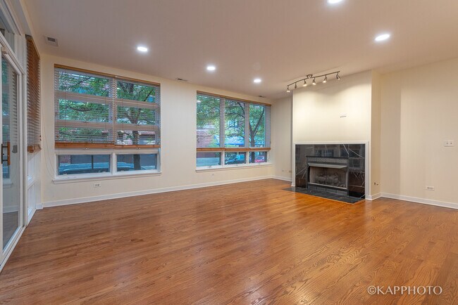 Building Photo - 1151 W Washington Blvd