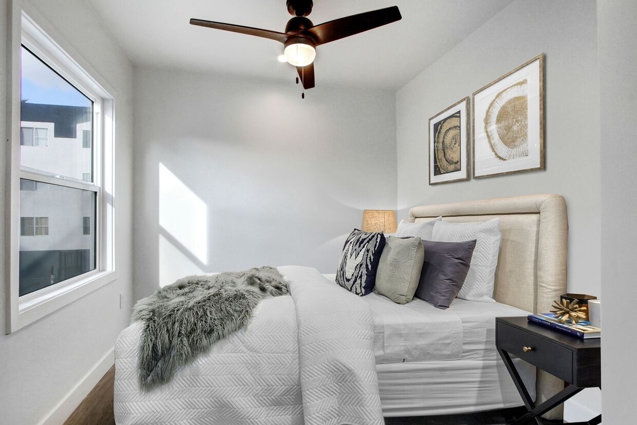 Foto del edificio - 163 S Burlington Ave