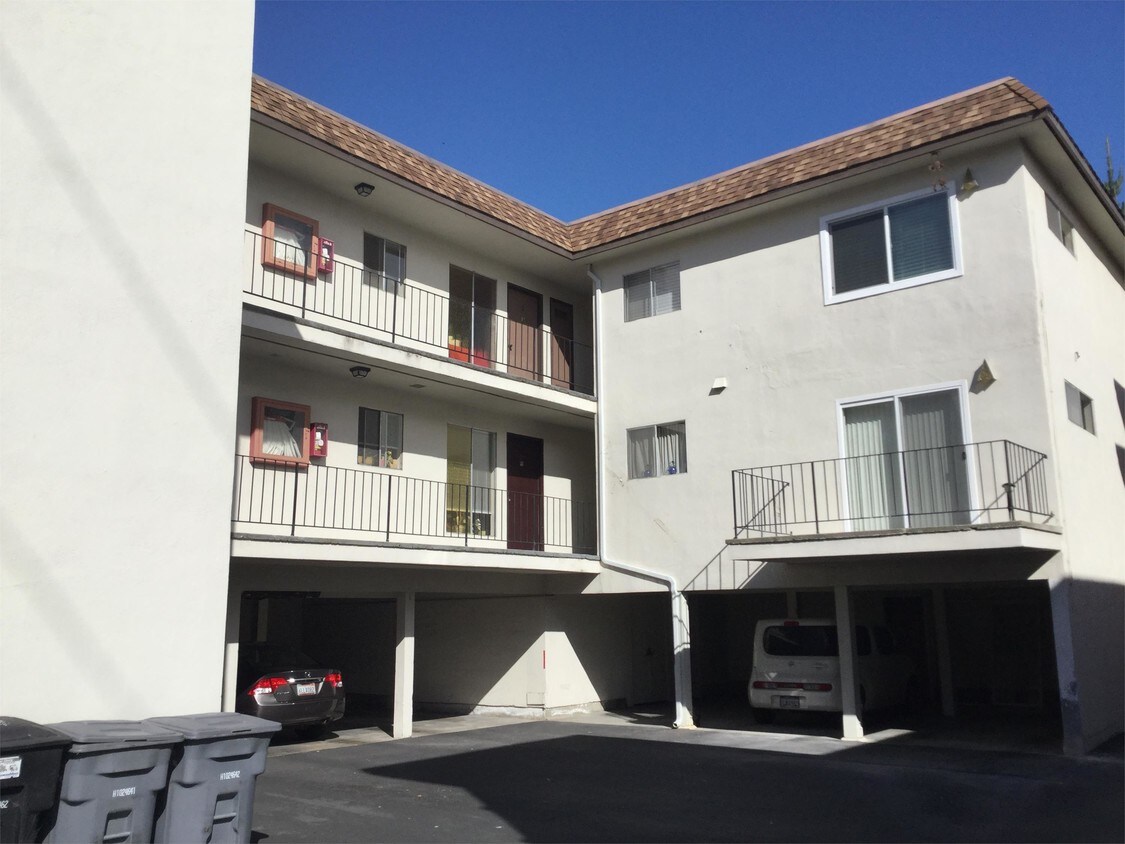 506 Richmond Dr Unit 6, Millbrae, CA 94030 Room for Rent in Millbrae