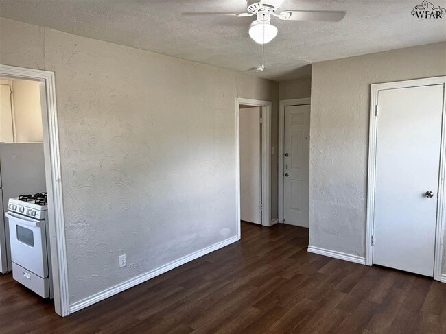 Building Photo - 1401 Fillmore St